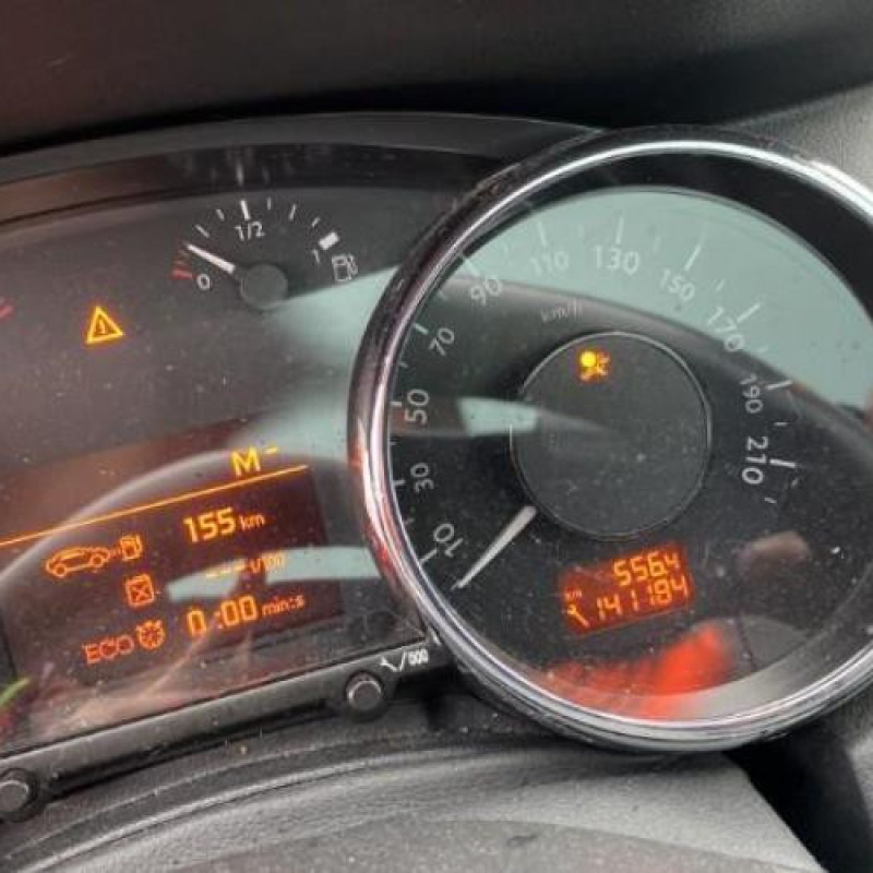 Ecran GPS PEUGEOT 5008 1 Photo n°19
