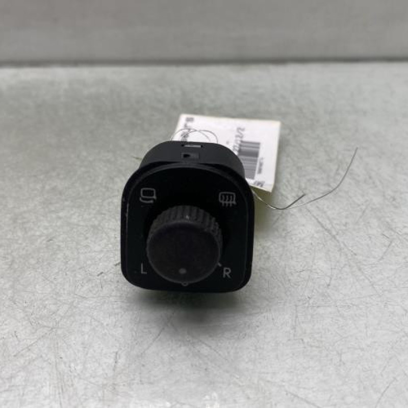 Commande retroviseurs VOLKSWAGEN TIGUAN 1 Photo n°1