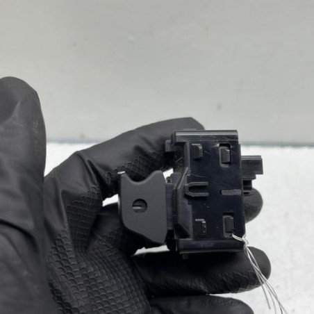 Interrupteur de leve vitre arriere gauche FORD FOCUS 4
