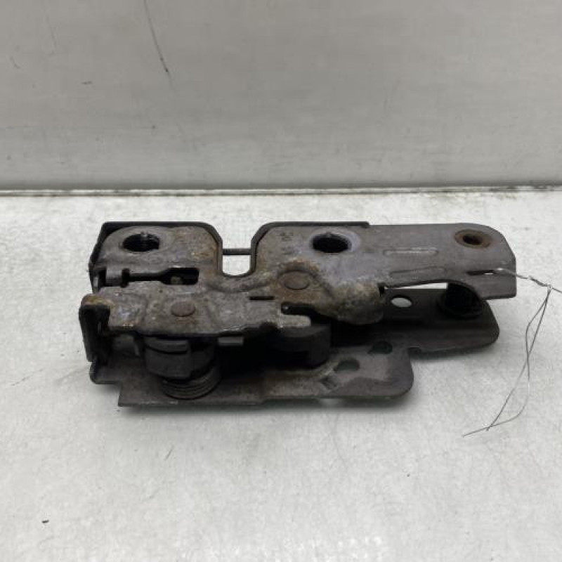 Fermeture de capot VOLKSWAGEN GOLF 6 Photo n°3