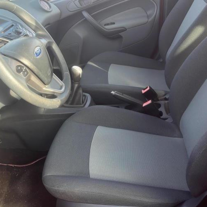 Moteur FORD FIESTA 6 Photo n°11