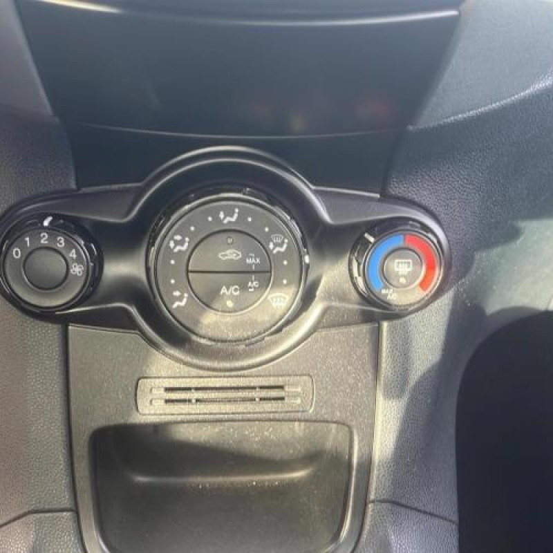 Moteur FORD FIESTA 6 Photo n°16