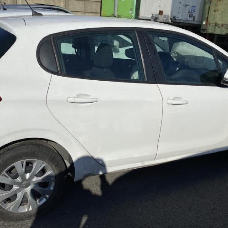 Moteur PEUGEOT 208 1 Photo n°8