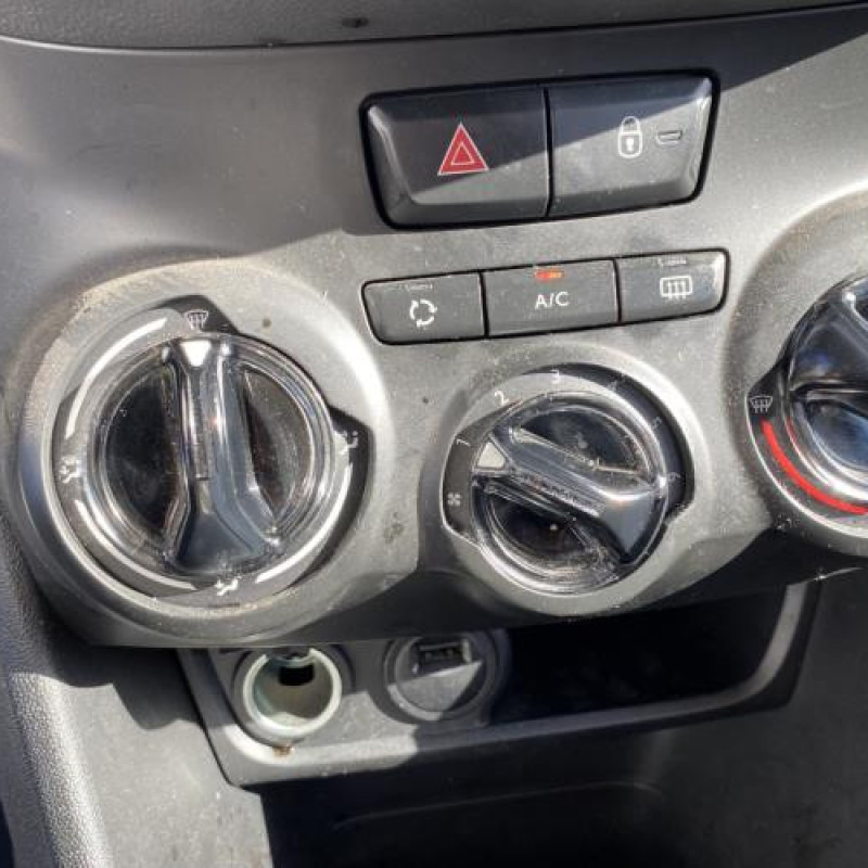 Moteur PEUGEOT 208 1 Photo n°16