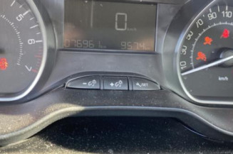 Moteur PEUGEOT 208 1