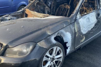Anti brouillard gauche (feux) MERCEDES CLASSE C 204