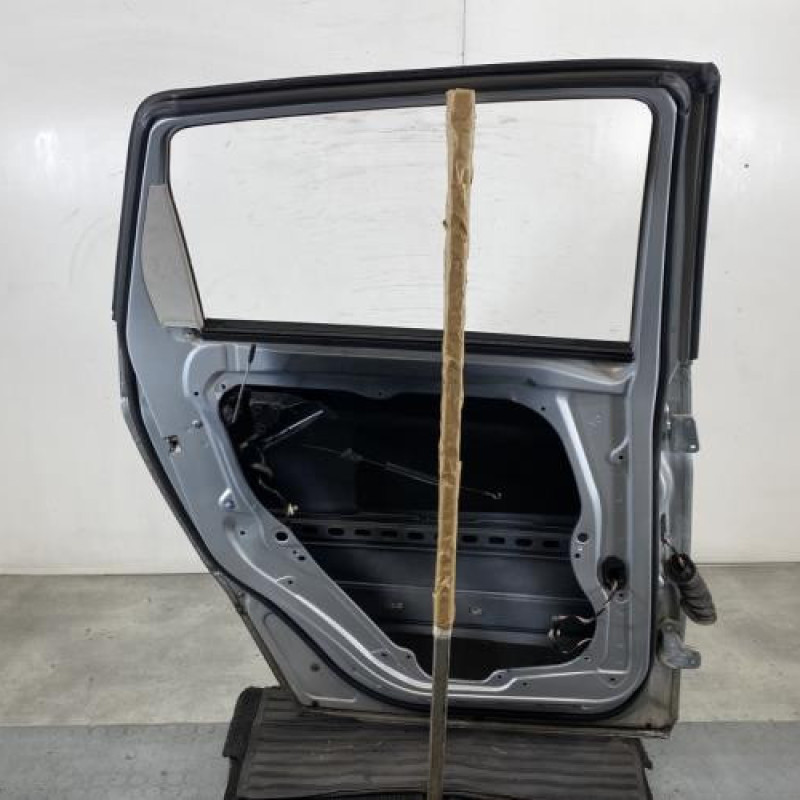 Porte arriere gauche MERCEDES CLASSE B 245 Photo n°6