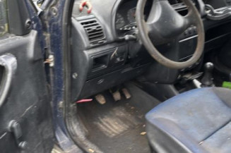 Bouton de warning CITROEN BERLINGO 1