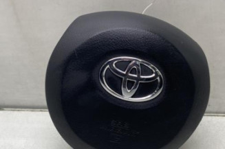 Air bag conducteur TOYOTA YARIS 3 Photo n°1