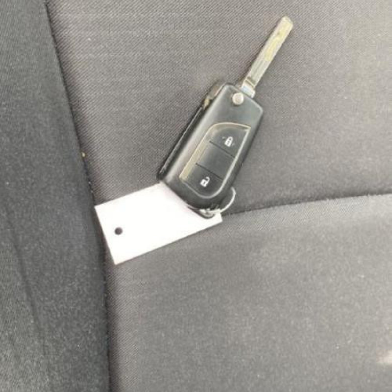 Air bag conducteur TOYOTA YARIS 3 Photo n°13