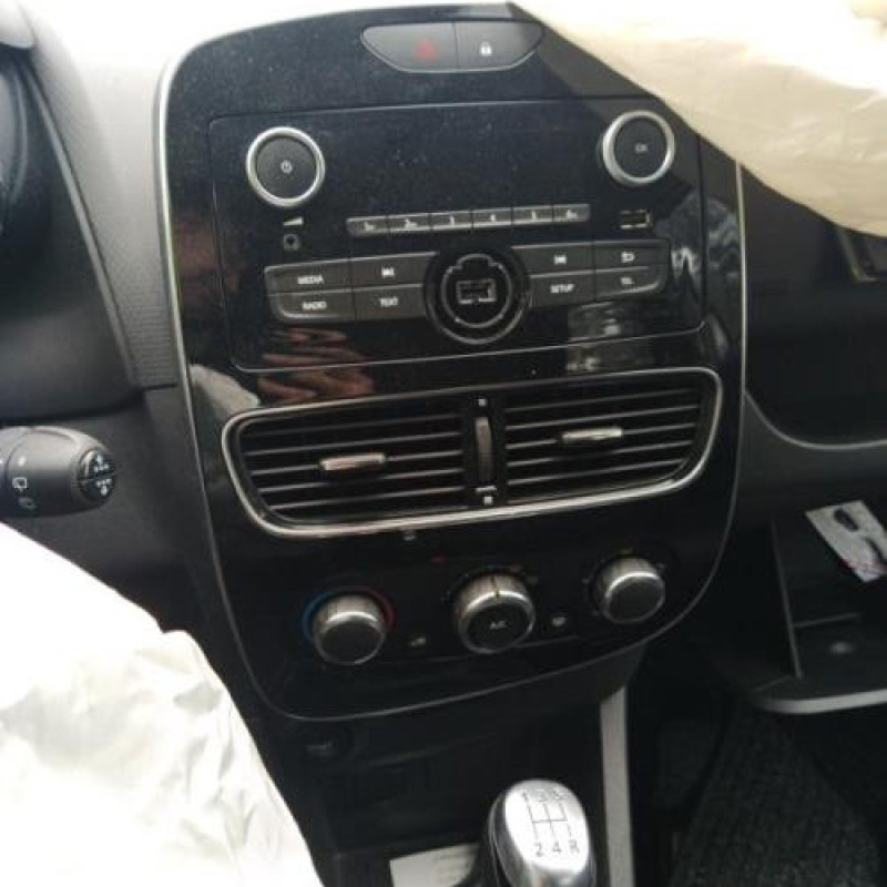 Autoradio d'origine RENAULT CLIO 4 Photo n°12