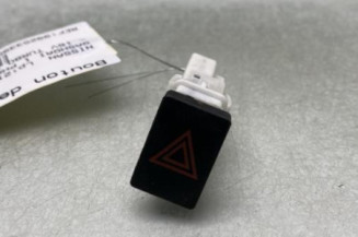 Bouton de warning NISSAN QASHQAI 1 Photo n°1