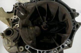 Boite de vitesses PEUGEOT 2008 1 Photo n°1