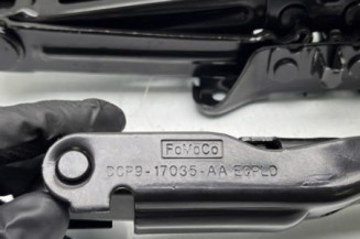 Cric FORD FOCUS 4