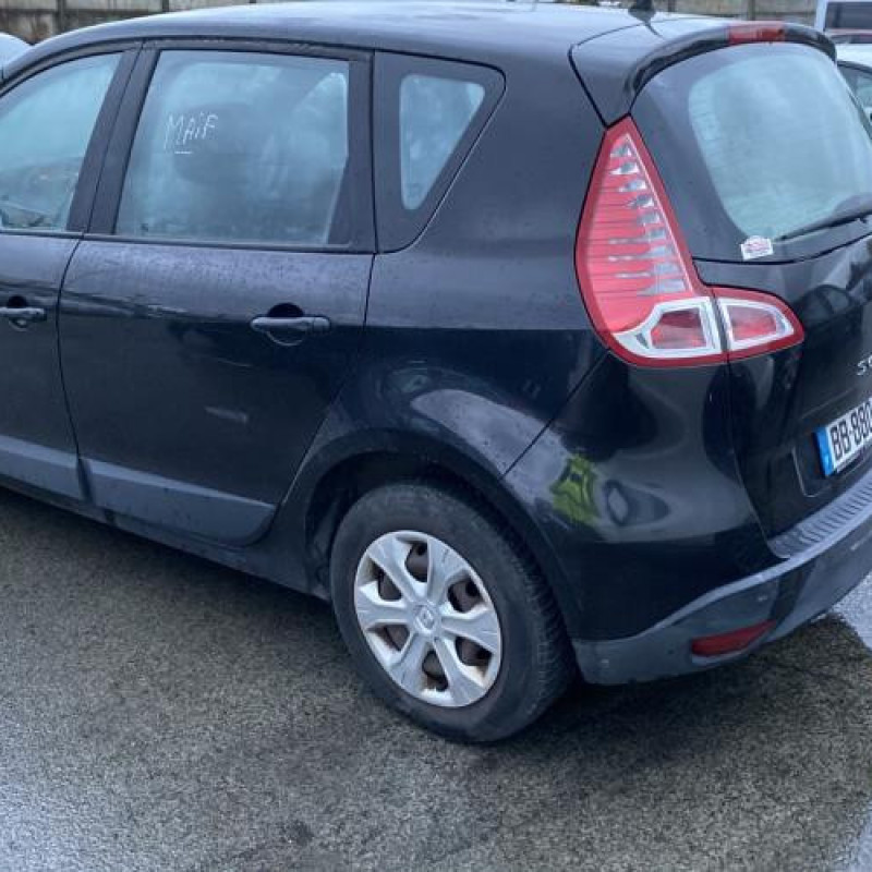 Plage arriere RENAULT SCENIC 3 Photo n°8