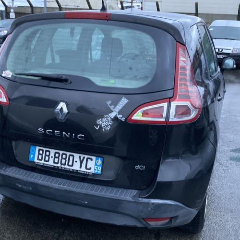Plage arriere RENAULT SCENIC 3 Photo n°9