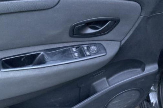 Plage arriere RENAULT SCENIC 3