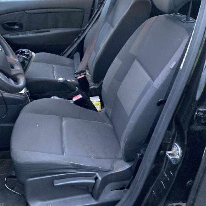 Plage arriere RENAULT SCENIC 3 Photo n°13