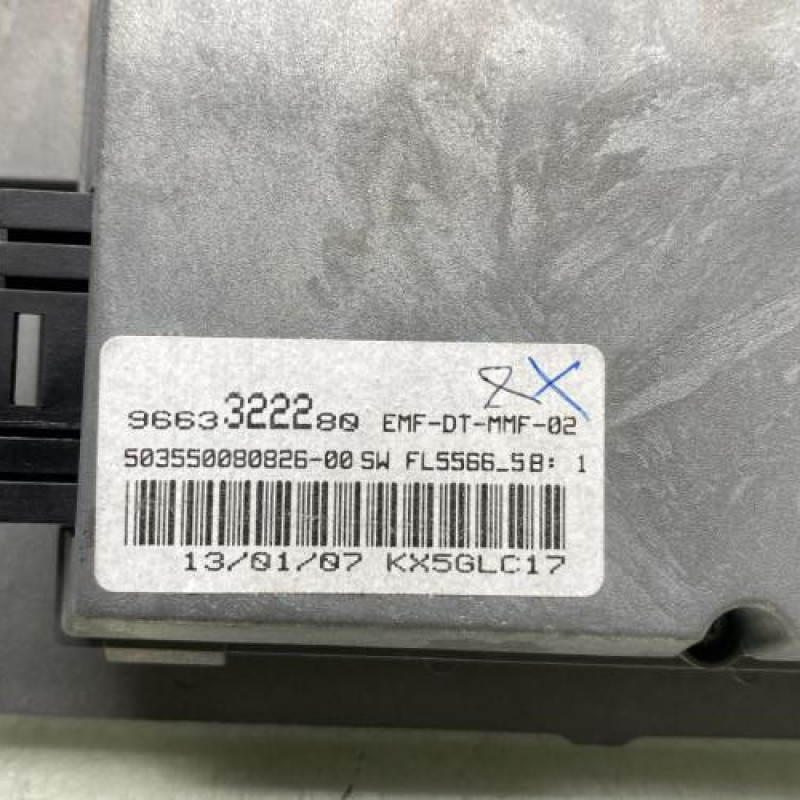 Ecran GPS PEUGEOT 607 Photo n°3