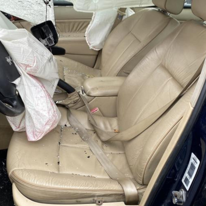 Ecran GPS PEUGEOT 607 Photo n°15