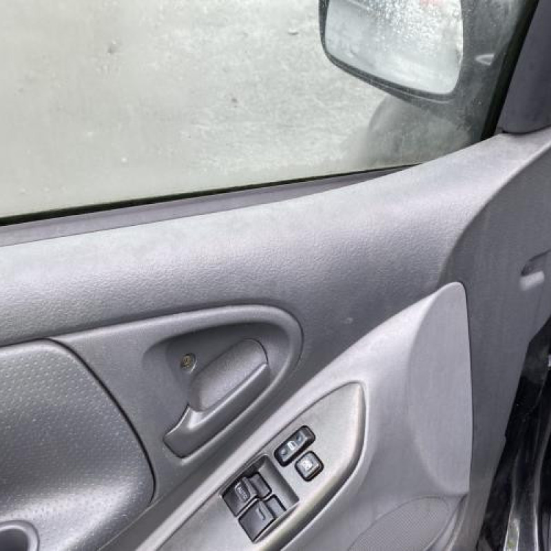 Interrupteur de leve vitre avant gauche TOYOTA YARIS 1 Photo n°13