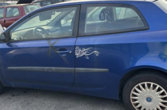 Feu arriere stop central FIAT STILO
