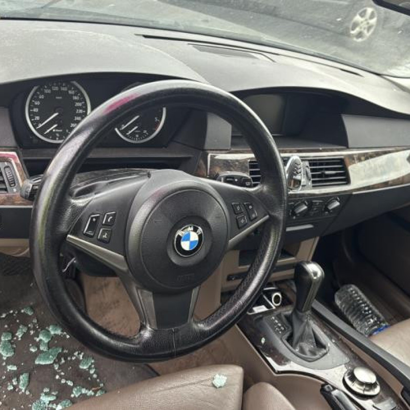 Ecran GPS BMW SERIE 5 E60 Photo n°17