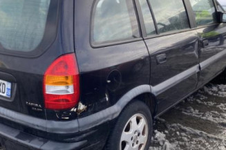 Feu arriere stop central OPEL ZAFIRA A