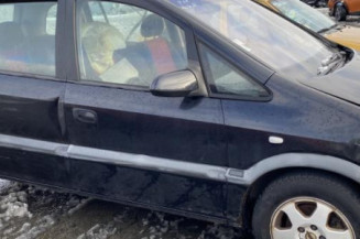 Feu arriere stop central OPEL ZAFIRA A