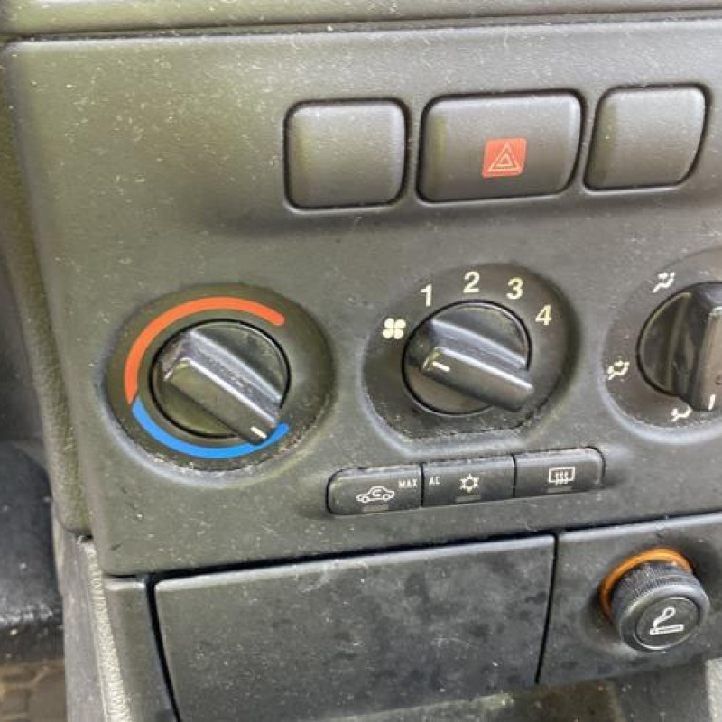 Feu arriere stop central OPEL ZAFIRA A Photo n°19