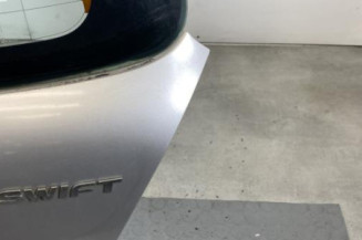Malle/Hayon arriere SUZUKI SWIFT 3