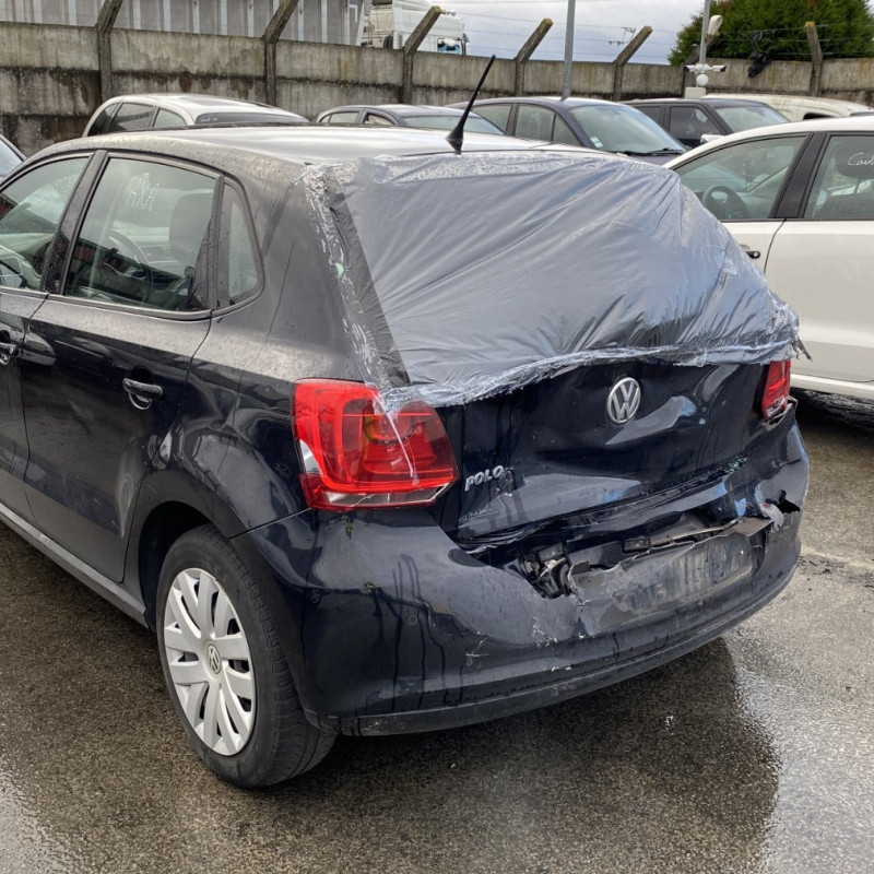 VOLKSWAGEN POLO 5 PHASE 1 1.2 TDI - 12V TURBO Photo n°4