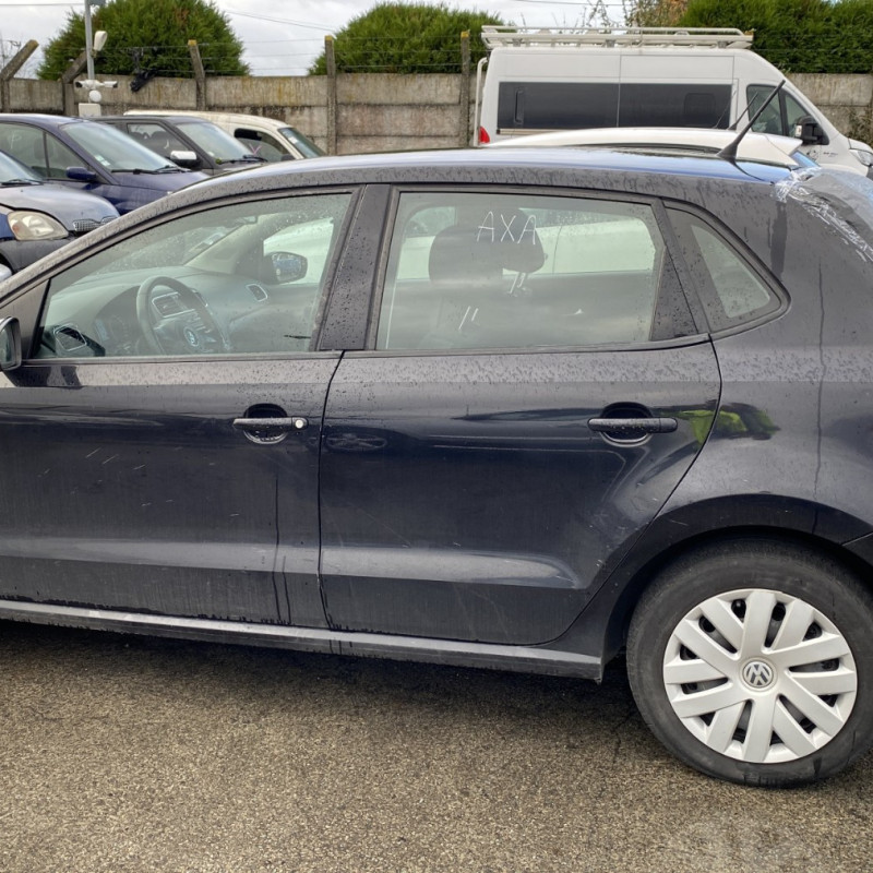 VOLKSWAGEN POLO 5 PHASE 1 1.2 TDI - 12V TURBO Photo n°7