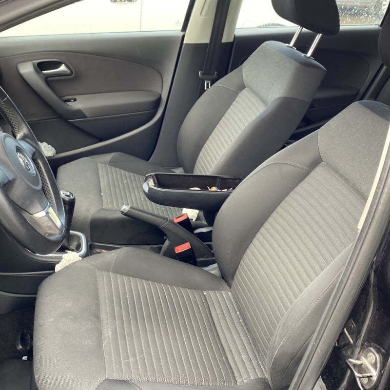 VOLKSWAGEN POLO 5 PHASE 1 1.2 TDI - 12V TURBO Photo n°10