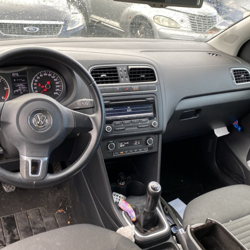 VOLKSWAGEN POLO 5 PHASE 1 1.2 TDI - 12V TURBO Photo n°12