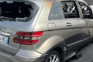Feu arriere secondaire gauche (feux) MERCEDES CLASSE B 245