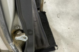 Porte arriere droit SUZUKI SWIFT 3