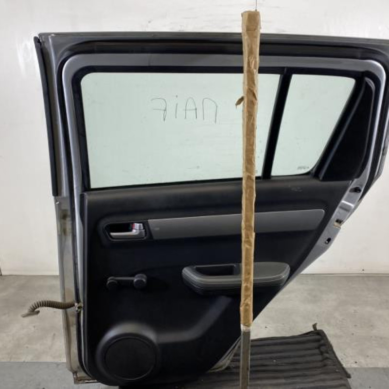 Porte arriere droit SUZUKI SWIFT 3 Photo n°7