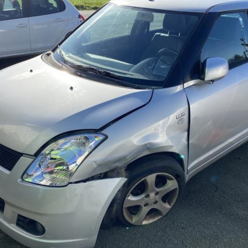 Porte arriere droit SUZUKI SWIFT 3 Photo n°8