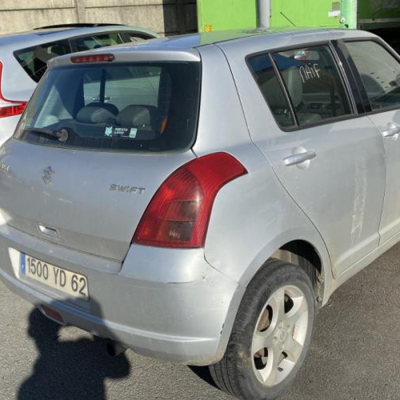 Porte arriere droit SUZUKI SWIFT 3 Photo n°10