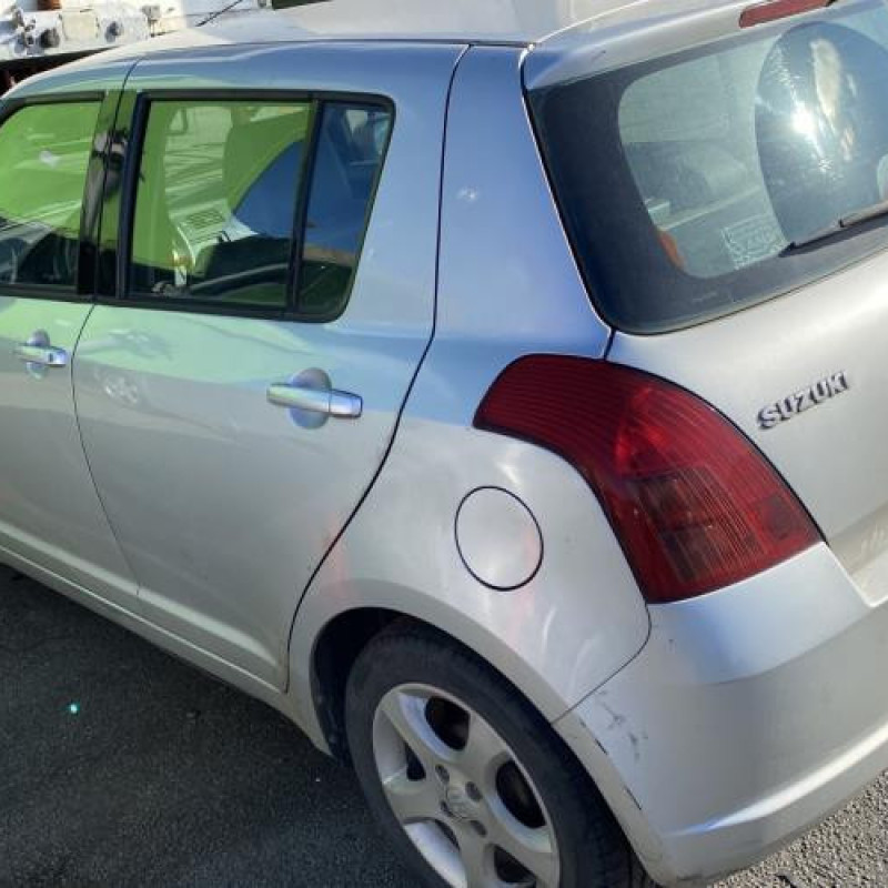 Porte arriere droit SUZUKI SWIFT 3 Photo n°11