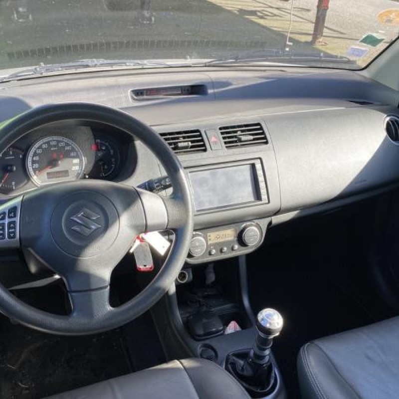 Porte arriere droit SUZUKI SWIFT 3 Photo n°20
