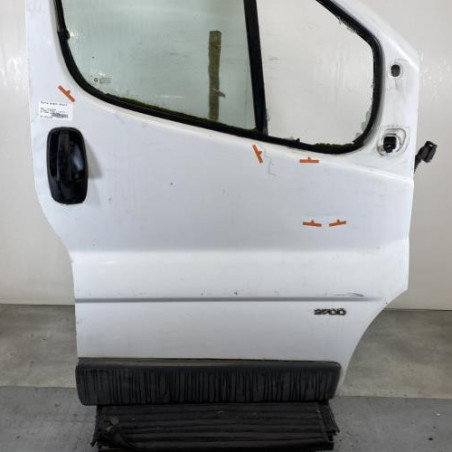 Porte avant droit OPEL VIVARO 1