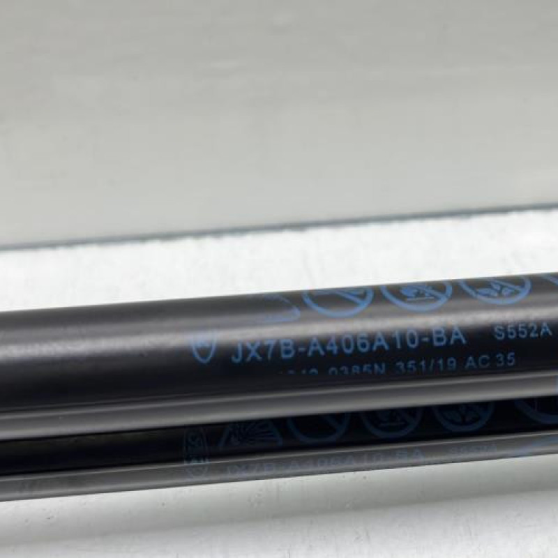 Verin de coffre FORD FOCUS 4 Photo n°4