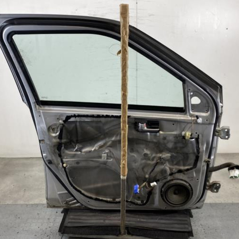 Porte avant gauche SUZUKI SWIFT 3 Photo n°9