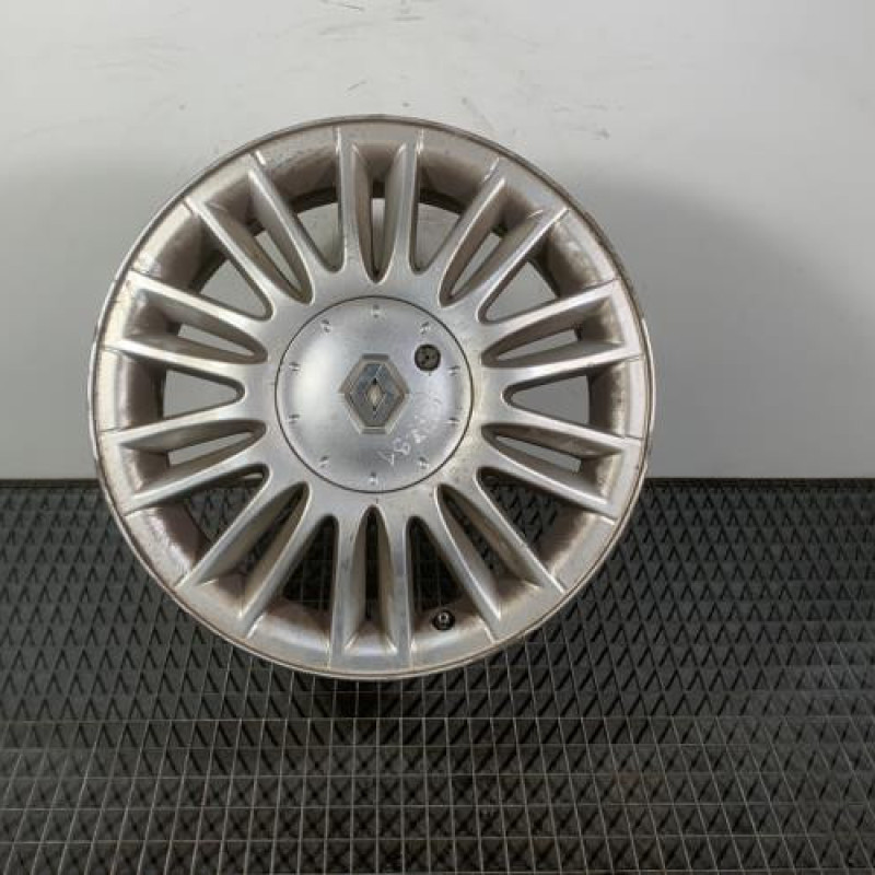 Jante RENAULT SCENIC 2 Photo n°1