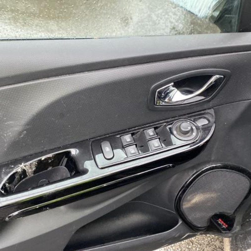Moteur RENAULT CLIO 4 Photo n°9