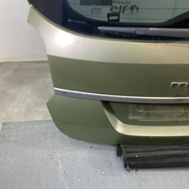 Malle/Hayon arriere RENAULT GRAND MODUS Photo n°16