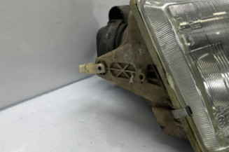 Optique avant principal droit (feux)(phare) PEUGEOT 205