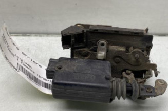 Serrure arriere droit RENAULT R25
